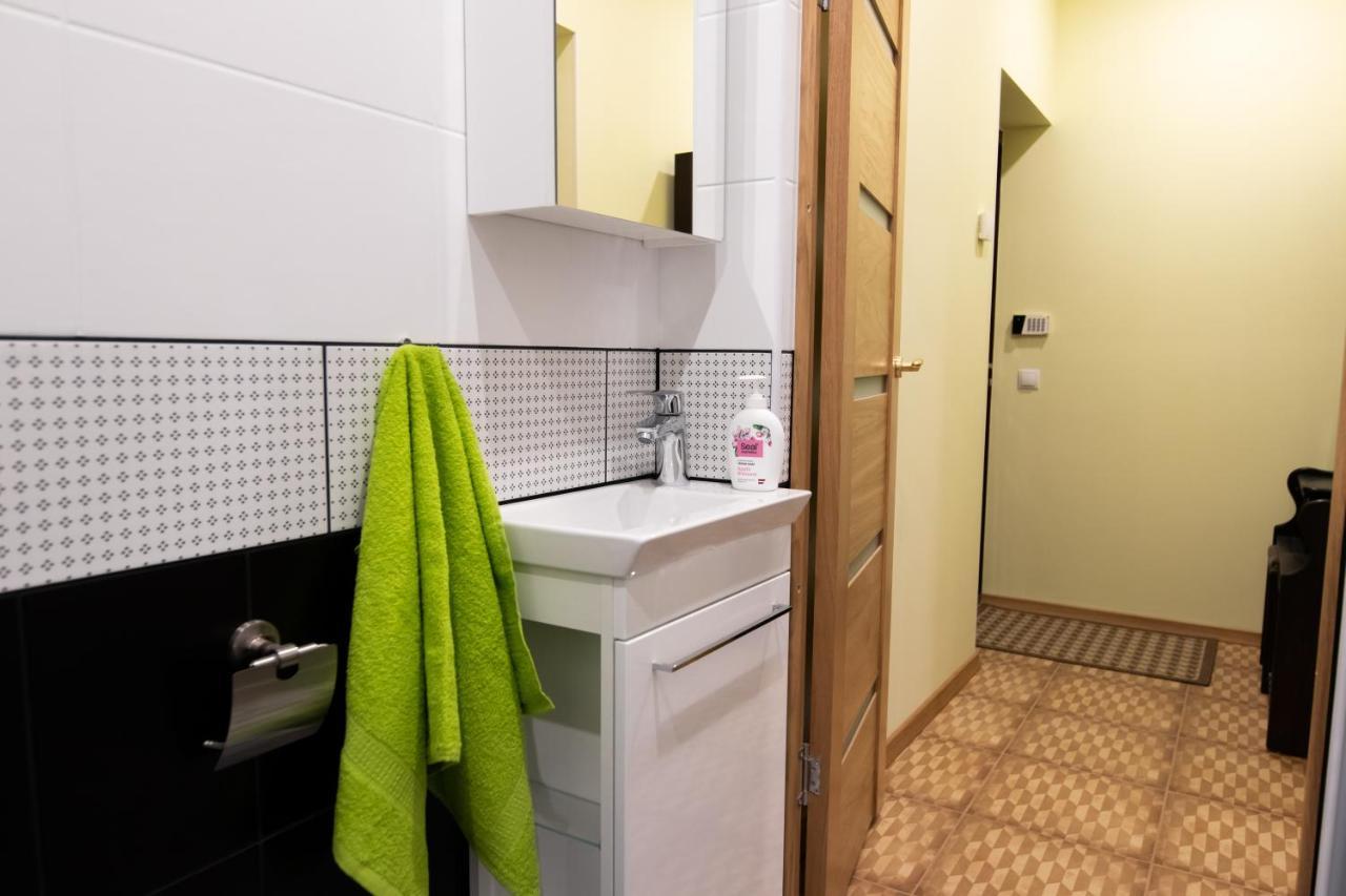 Hot Riga Ernestines Iela 7-7 Enjoy The Feel Of Home And History! Экстерьер фото